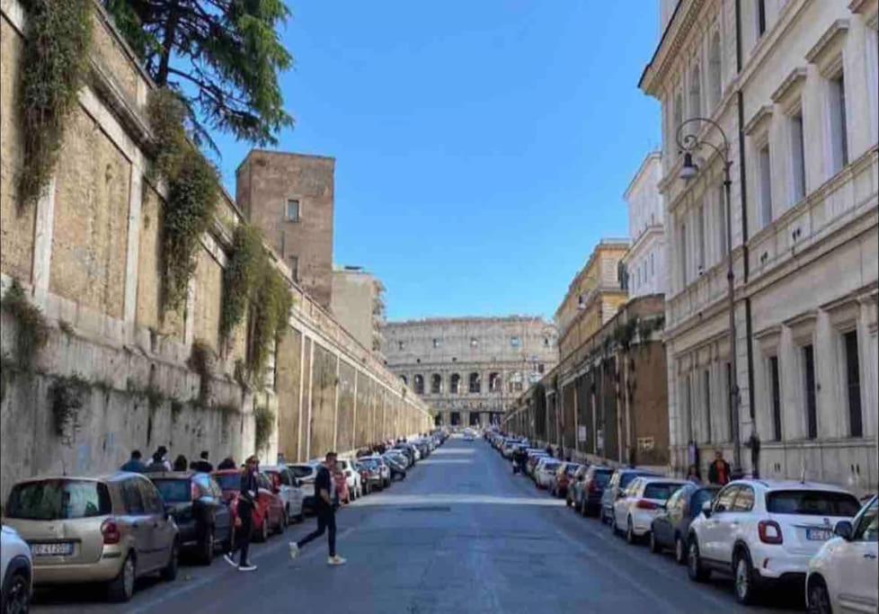 Colosseum Charming Stay Рим Экстерьер фото